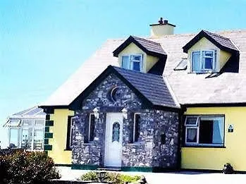 Clai Ban Bed & Breakfast 3*