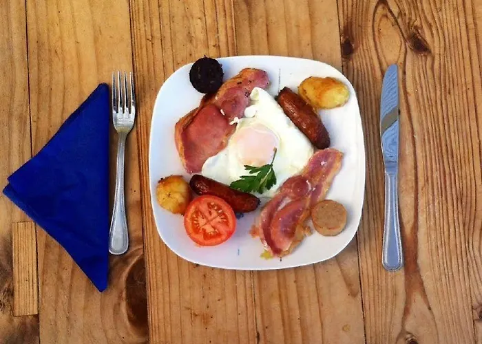 Clai Ban Bed and Breakfast 3*